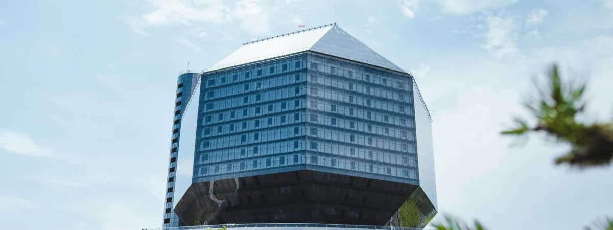 В Национальной библиотеке запускают цикл лекций «Путешествие во времени: История костюма»