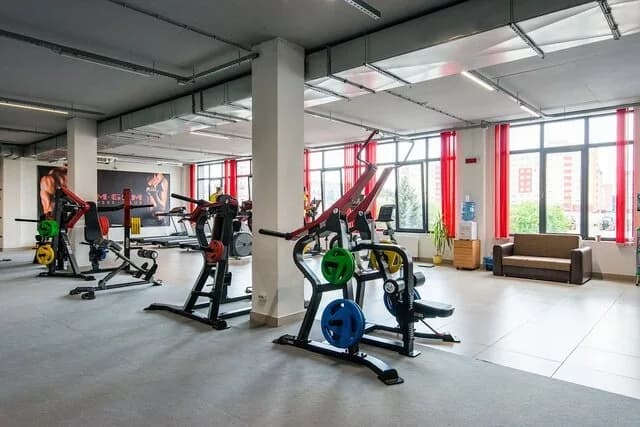 Фитнес-клуб «SM-GYM (СМ-Джим)»