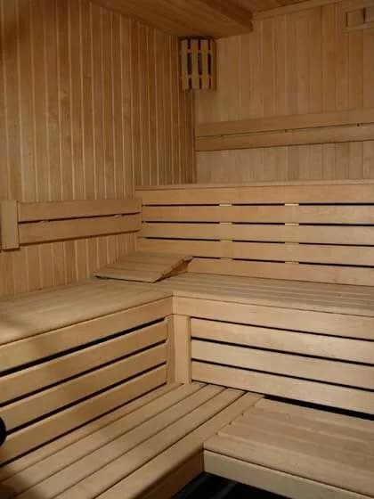 Физкультурно-оздоровительный комплекс Ампласт