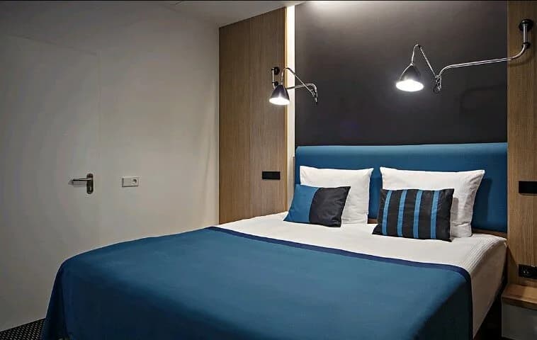 BonHotel