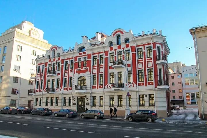 Здание Института повышения квалификации судей