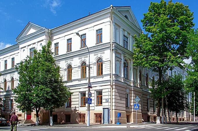 Бывшее мужское духовное училище