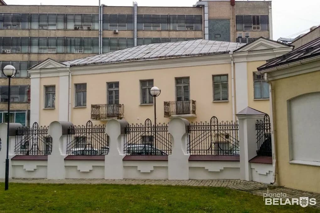 Бывшее здание Петро-Павловского монастыря — фото 6