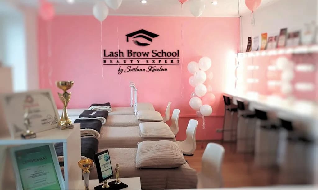 Школа красоты «Lash Brow School BEAUTY EXPERT (Лаш броу Скул Бьюти Эксперт)»