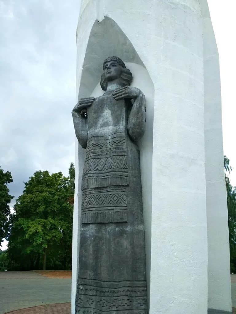 Стела 850-летия Гродно — фото 4