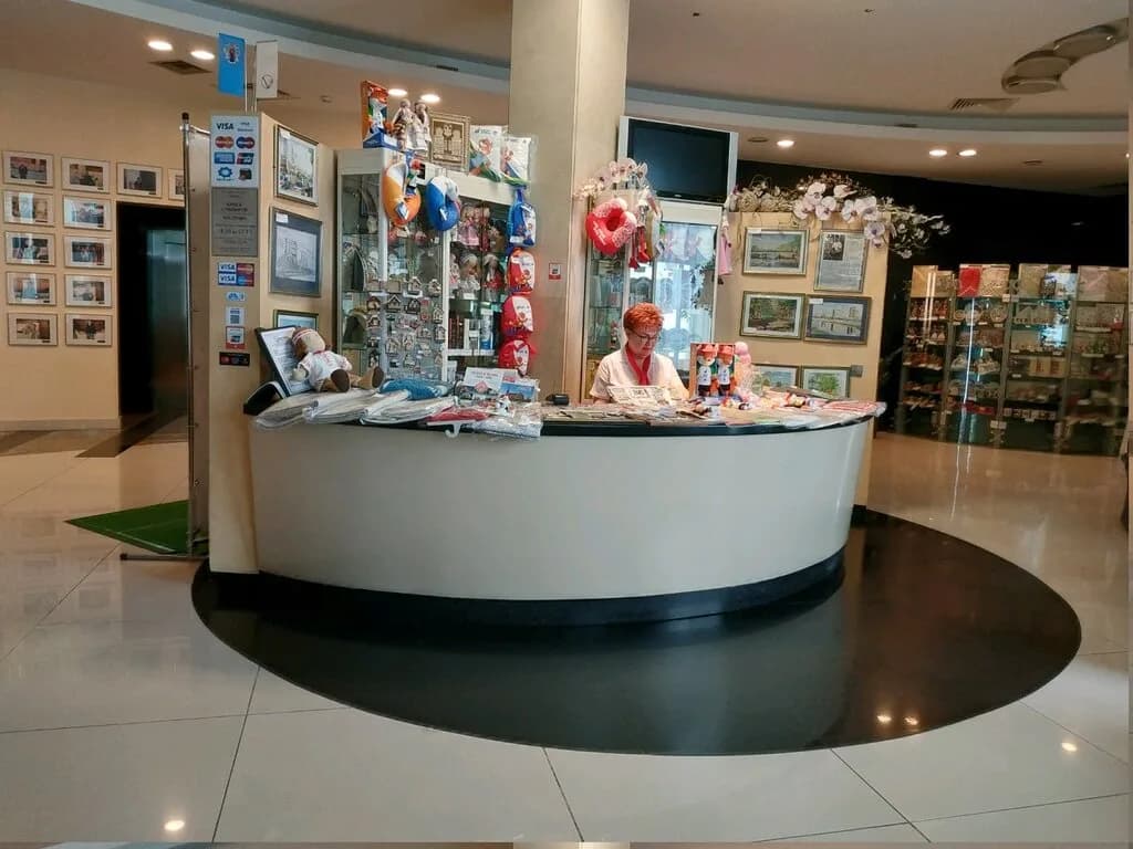 Киоск сувениров