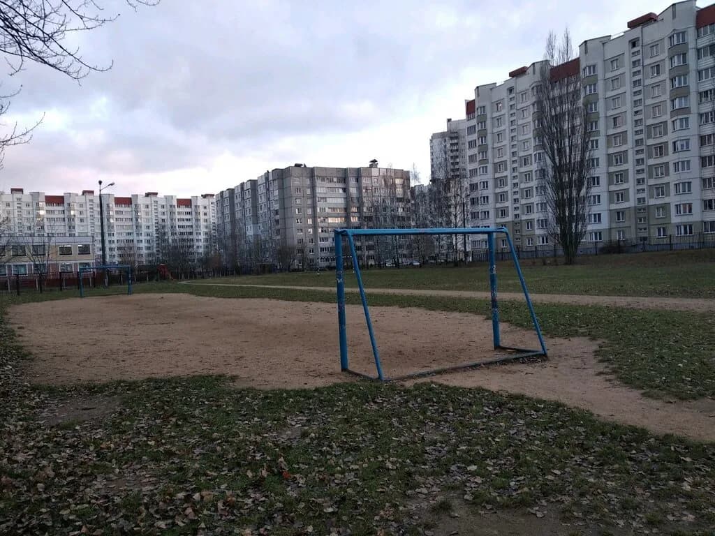 Спортивная площадка