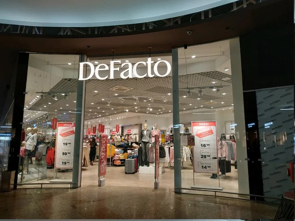DeFacto