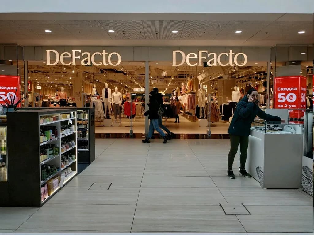 DeFacto