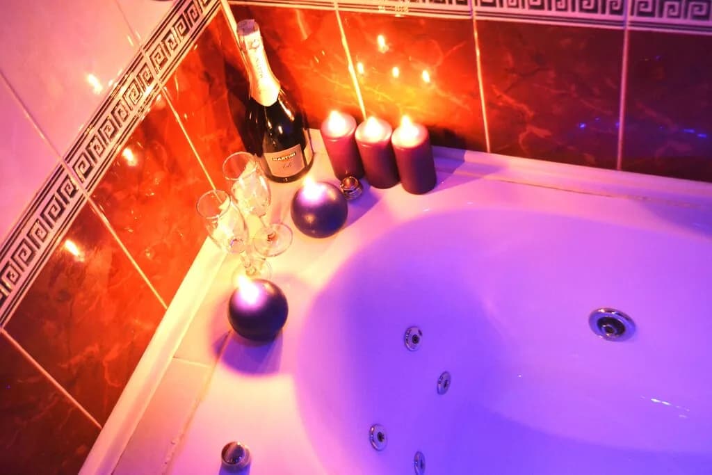 Jacuzzi Grand Apartments — фото 2