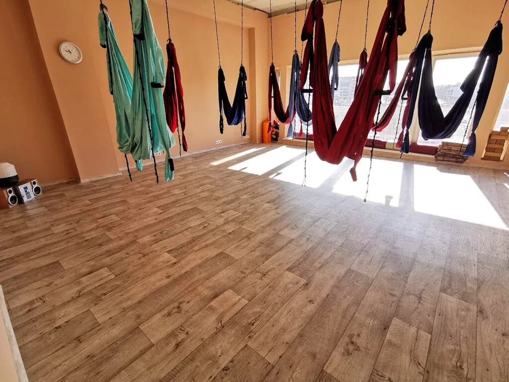 Студия йоги «YOGAHALL (ЙОГАХОЛЛ)» — фото 5
