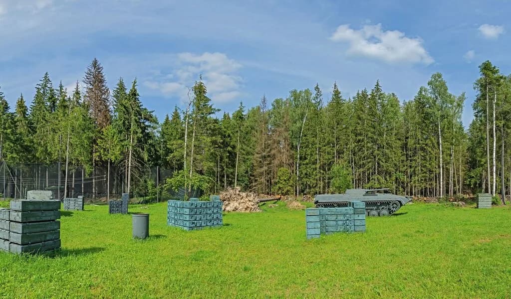 Пейнтбольная площадка