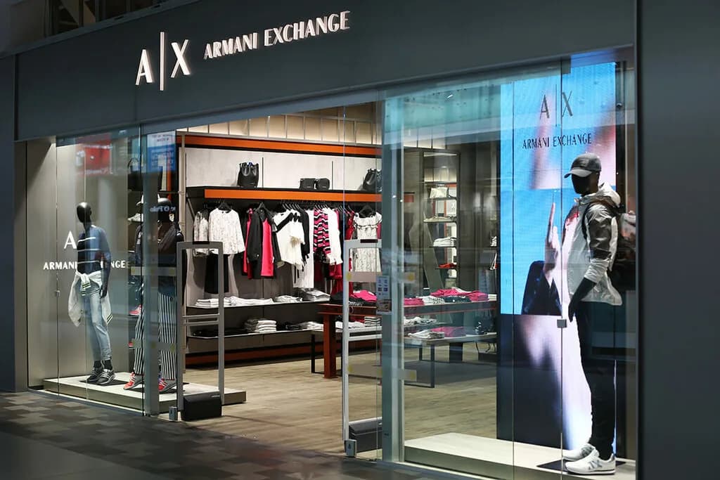Магазин одежды «Armani Exchange (Армани Эксченж)» — фото 3