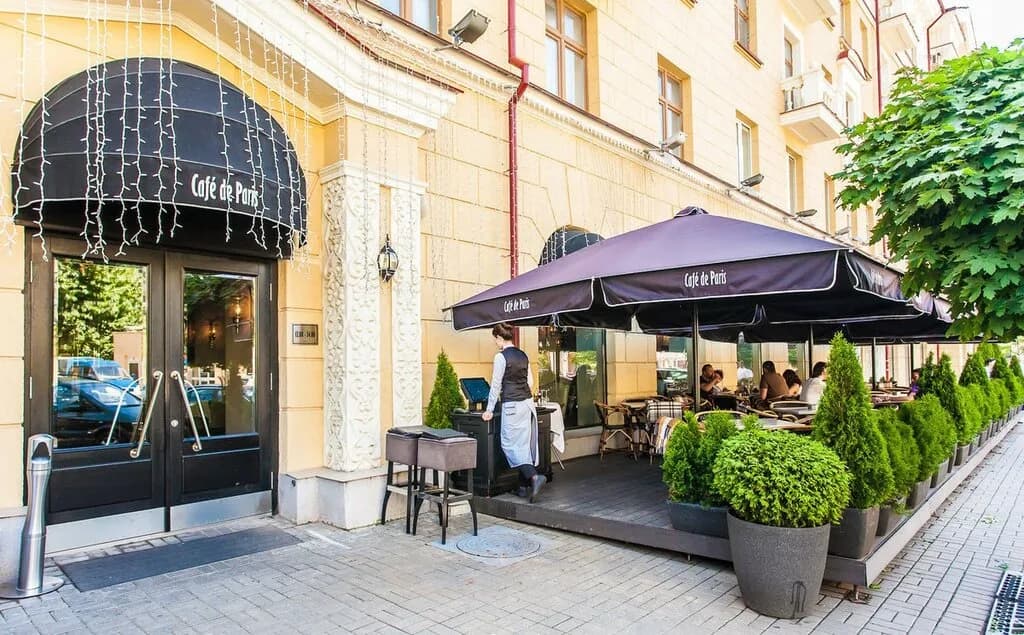Cafe De Paris (Кафе де Пари)