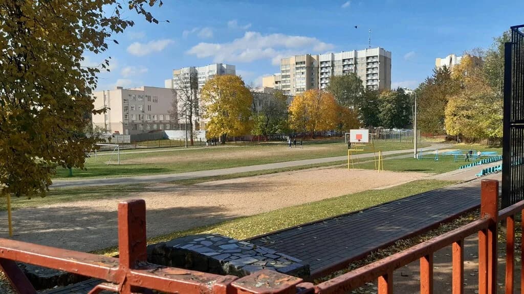 Стадион гимназии № 7
