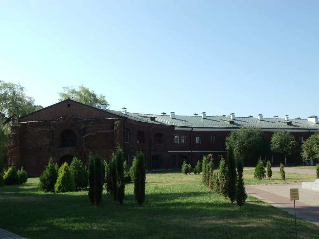 Кольцевая казарма — фото 3