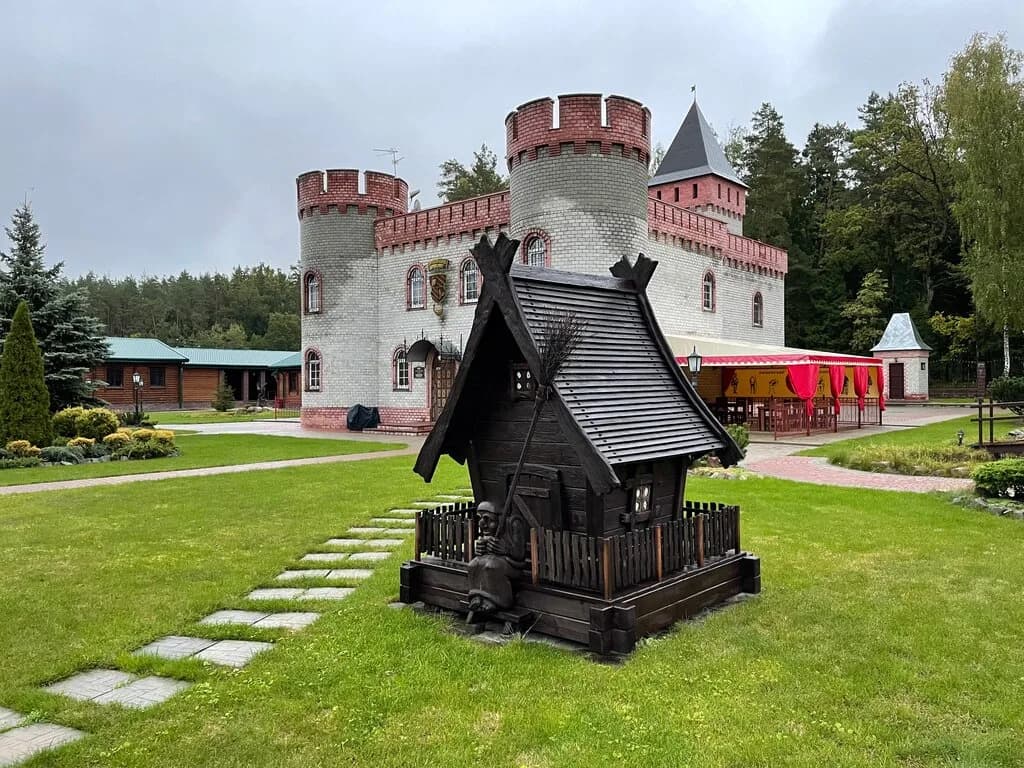 Любужский замок — фото 5