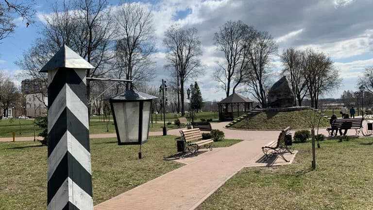 Сквер старых фонарей — фото 4