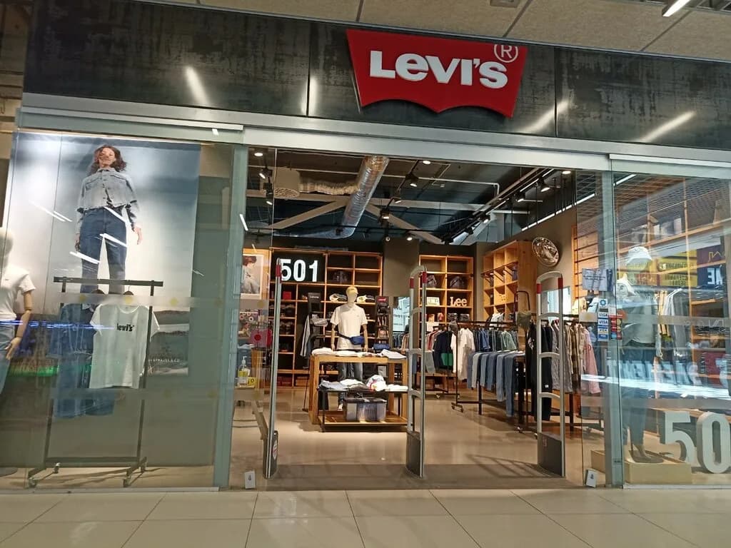 Магазин одежды Levi's (Левайс) — фото 6