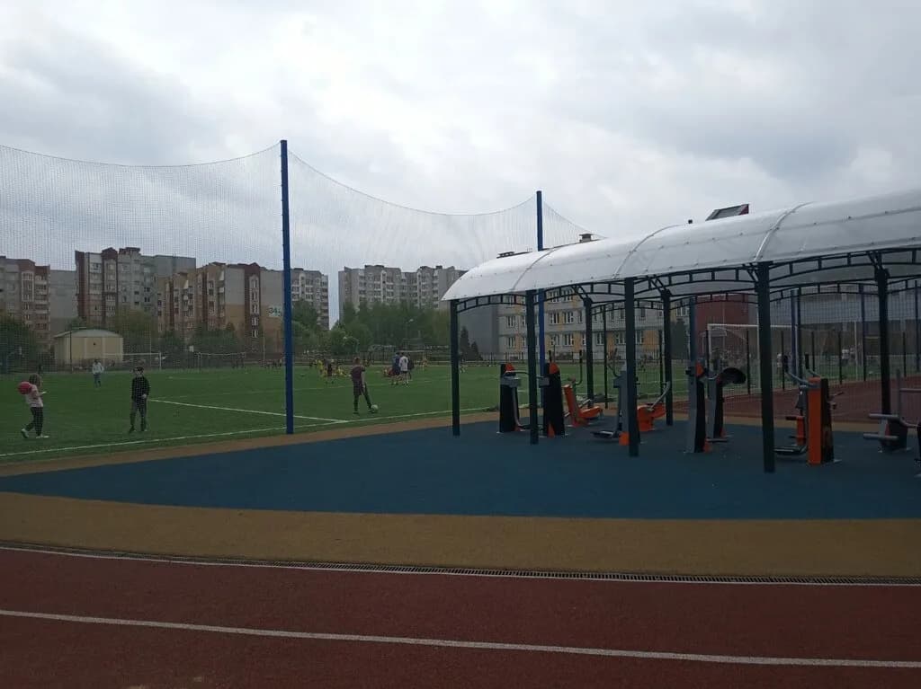 Межшкольный стадион