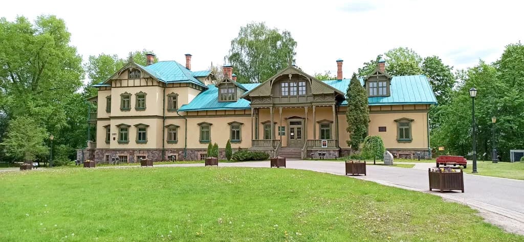 Лошицкая усадьба