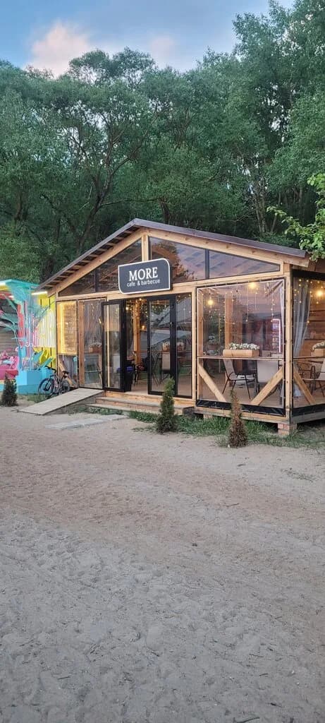 MORE cafe & barbecue