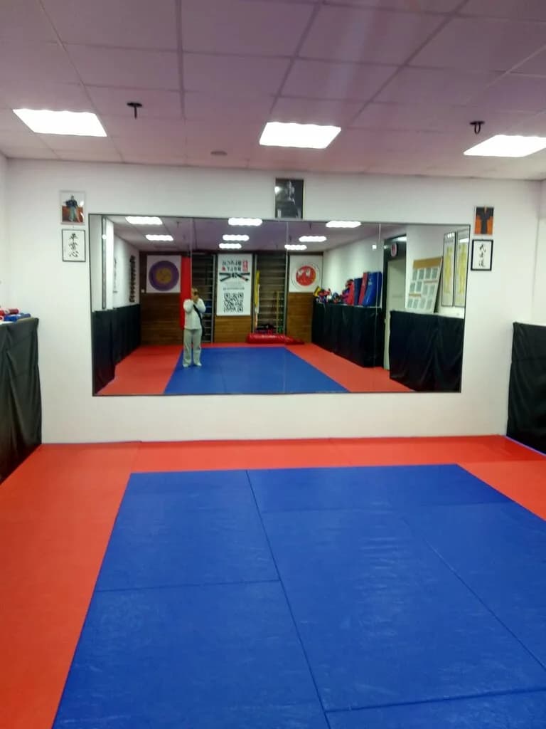 Клуб восточных единоборств Black Belt