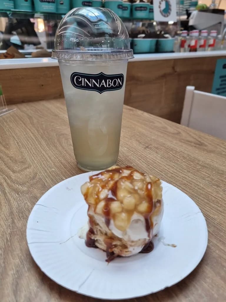 Cinnabon — фото 3