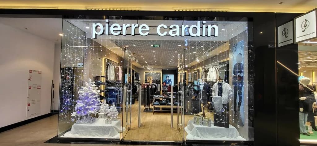 Магазин мужской одежды «PIERRE CARDIN (Пьер Карден)»