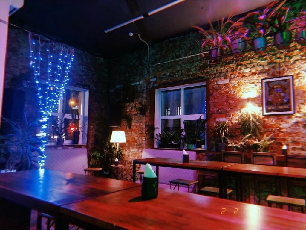 Mad Frog Taproom