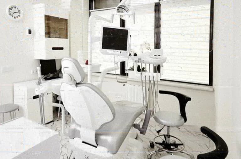 Royal Dentist