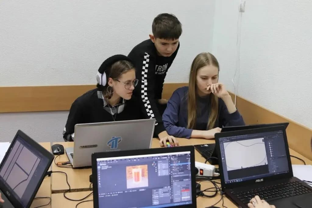 IT-образование для детей и подростков ITeen Academy (Айтин Академия)
