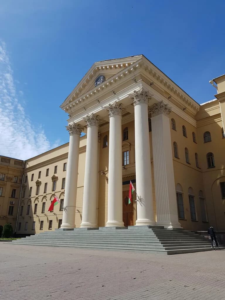 Здание Комитета государственной безопасности Республики Беларусь — фото 3