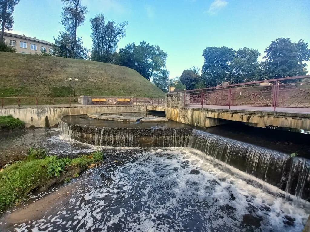 Искусственный водопад — фото 3