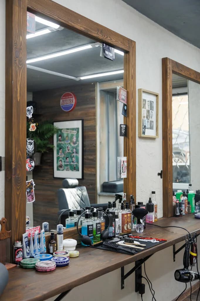 Барбершоп «HeadShot Barbershop (ХедШот)»