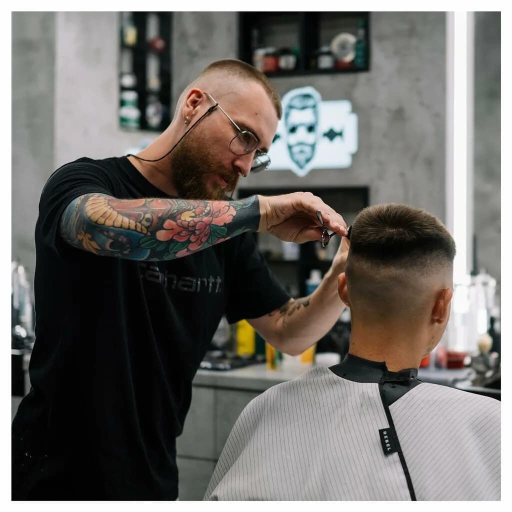 Барбершоп | магазин «MADBEARD BARBERSHOP» — фото 2