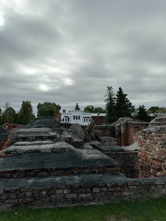 Фундамент костёла Иисуса Христа и Святого Казимира и коллегиума иезуитов — фото 2
