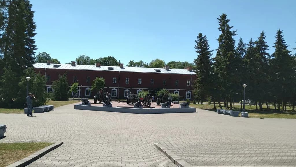 Кольцевая казарма — фото 3