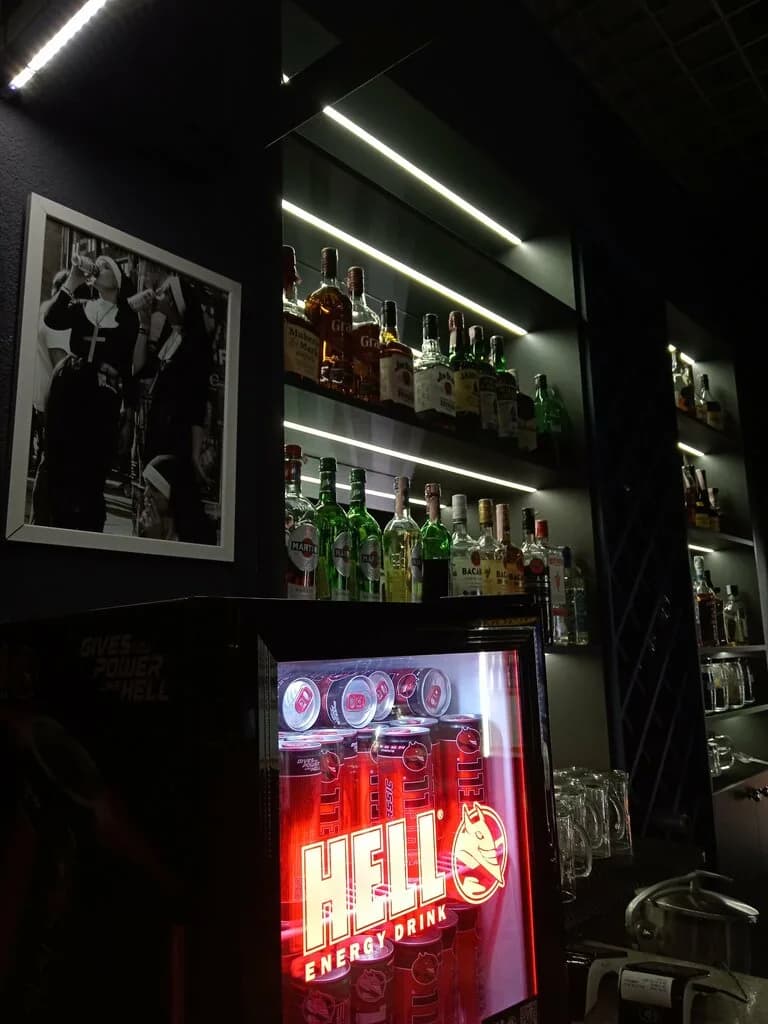 Бильярдный клуб, тир «Billy Joy's (Билли Джойс)»