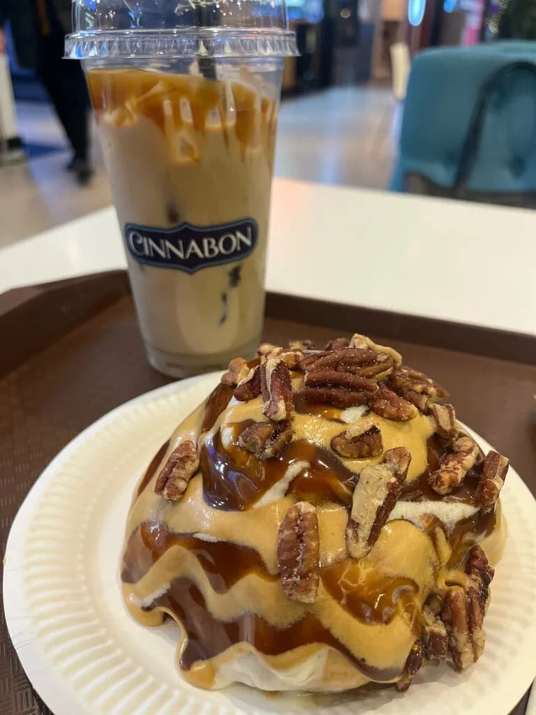 Cinnabon — фото 4