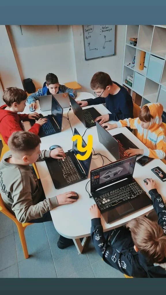 It-курсы для детей «Yellow Club (Елоу клаб)»