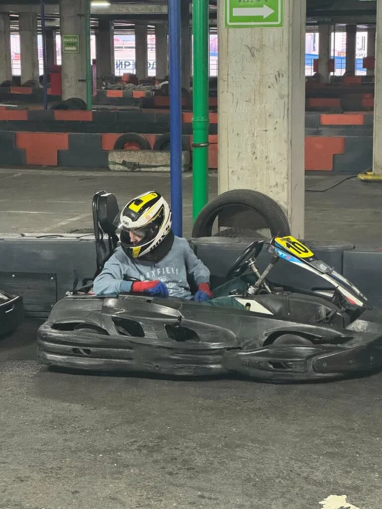 F1