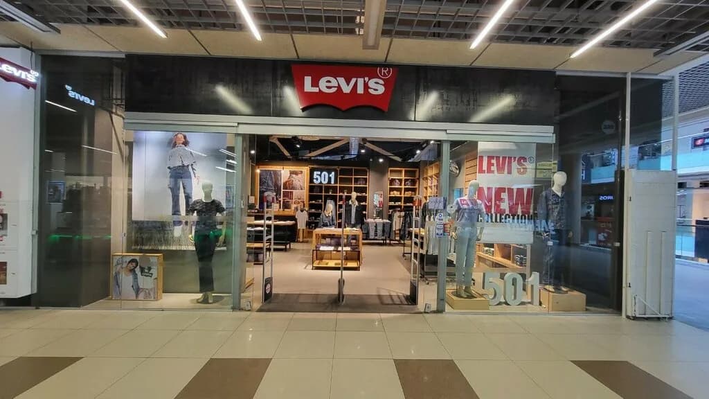 Магазин одежды Levi's (Левайс) — фото 2