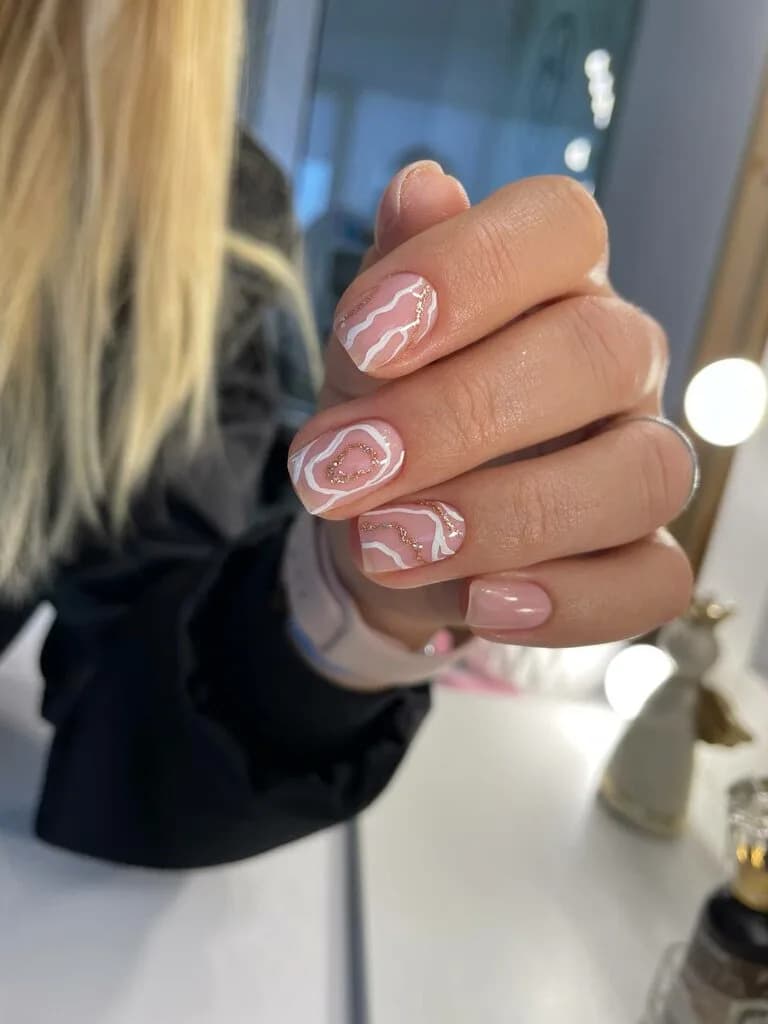 Nails House