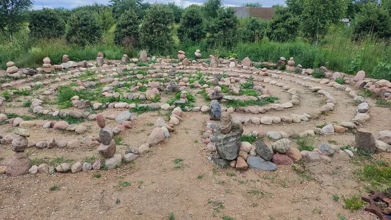 Семиповоротный лабиринт