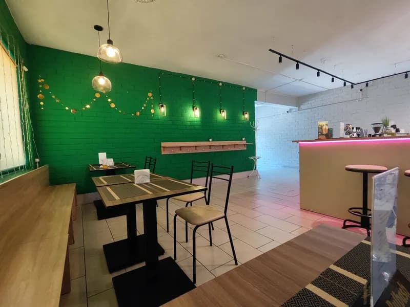 Brown Cafe