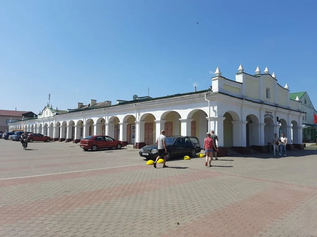 Белые лавки