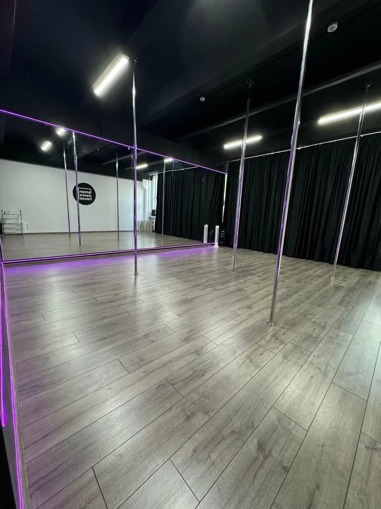 Leman Dance House