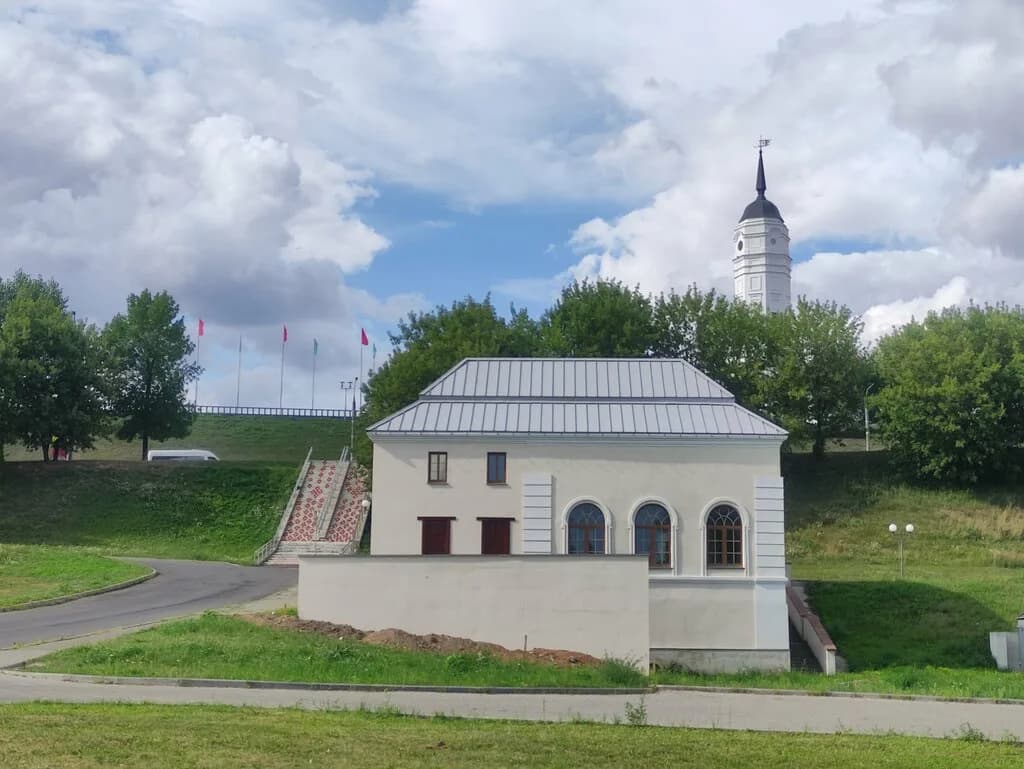 Бывшая еврейская школа — фото 2