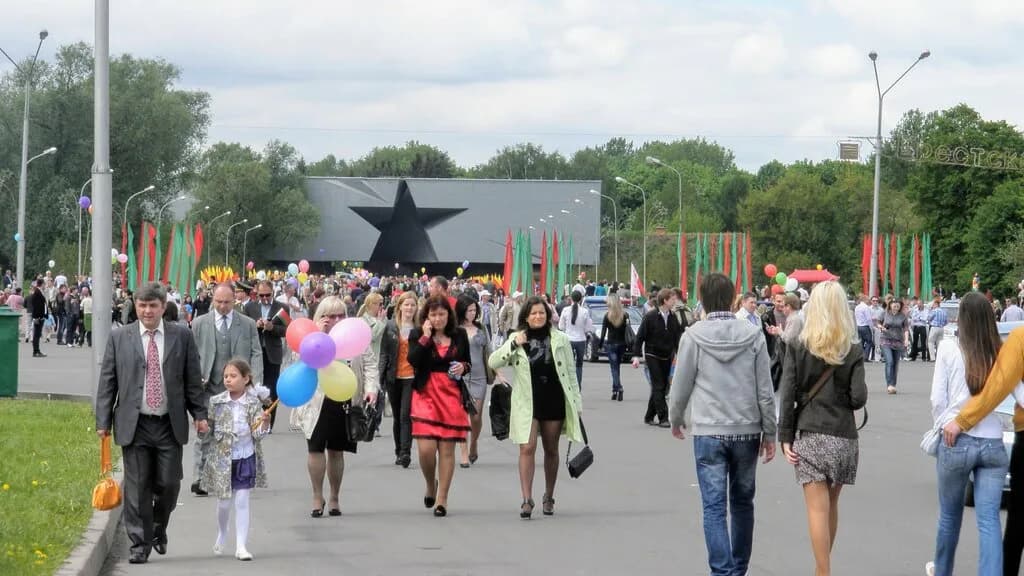Главный вход Звезда — фото 5
